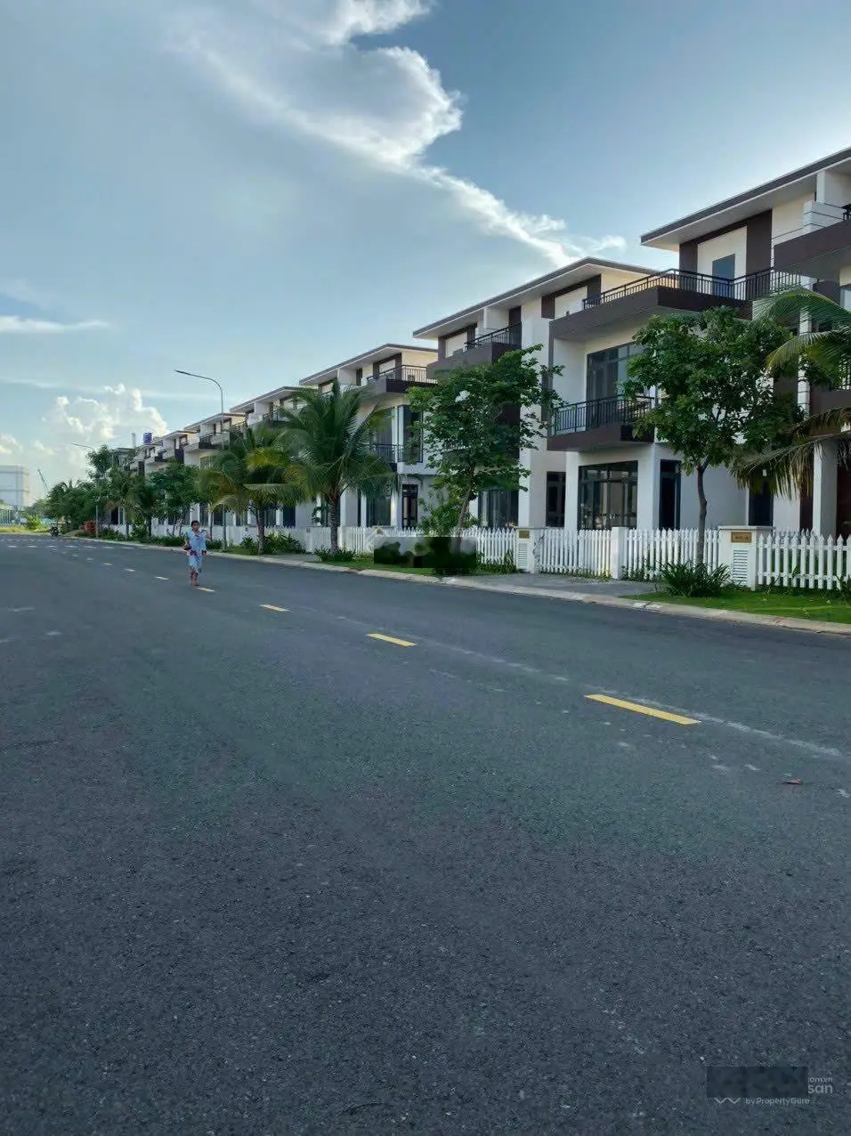Khách gửi bán căn góc biệt thự đã có sổ hoàn công giá 4,7 tỷ. LH 0973 013 ***