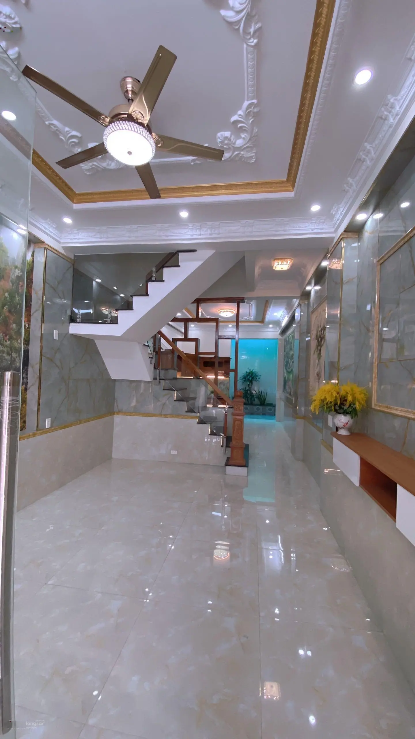 Bán nhà MT mới 100%, 4x18m, 4 lầu, 6tỷ5 TL, MT Hiệp Thành 05 Q12