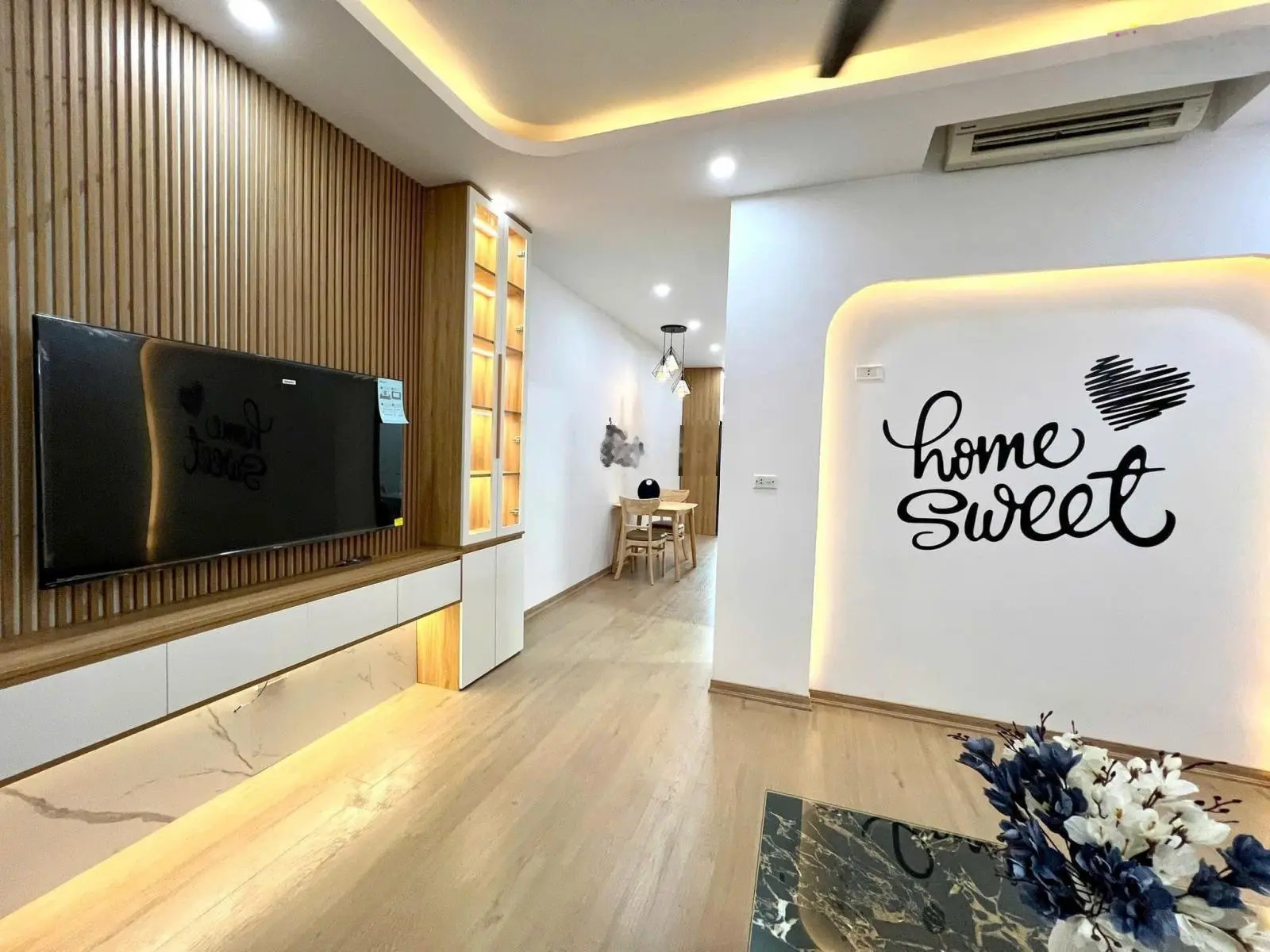 Bán gấp căn hộ 2N - 65m2 KVKL - Đầy đủ nội thất mới cứng - Sổ đỏ chính chủ - View thoáng vĩnh viễn