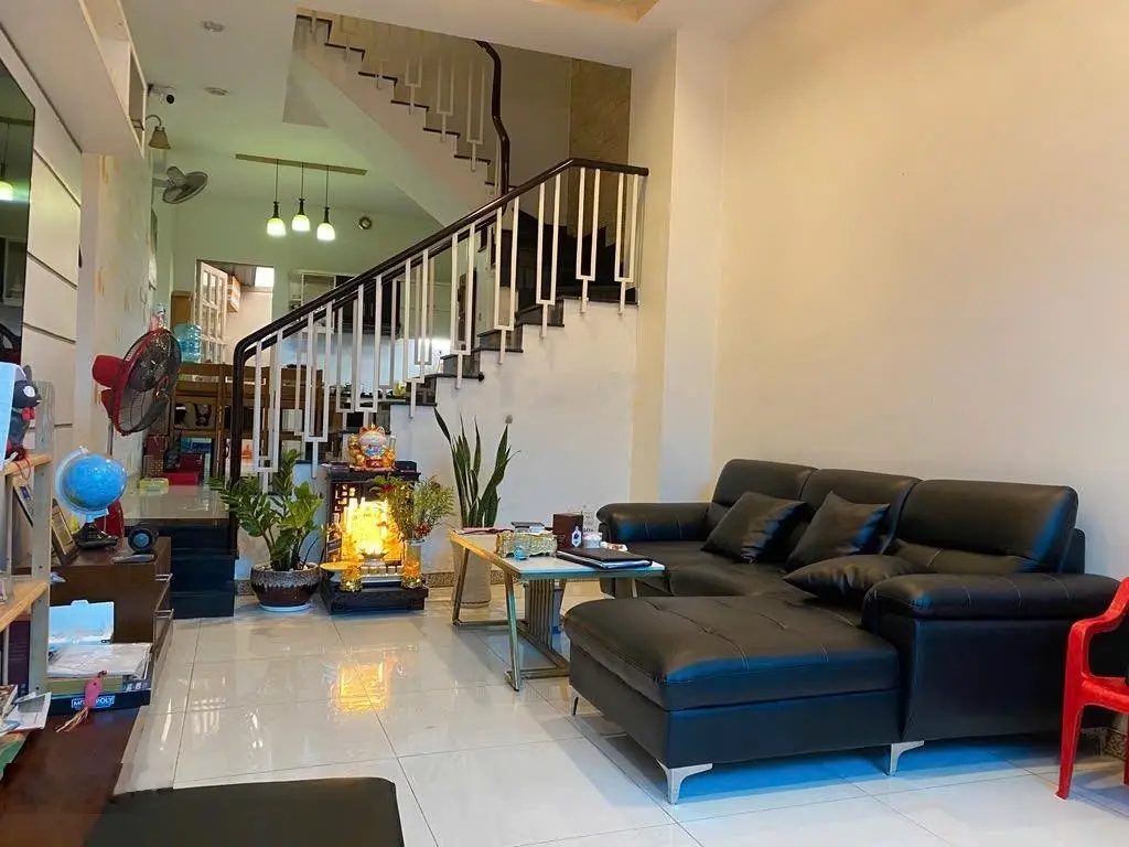 Siêu phẩm giá tốt Phước Long B nhà đẹp full công năng chỉ nhỉnh 5 tỷ