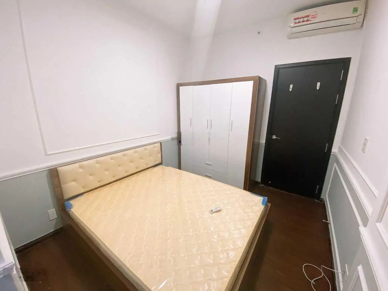 Bán CHCC Sơn Kỳ 1, Q Tân Phú, 65m2, 2PN, 2WC, Full nội thất, giá: 2.5 tỷ, có sổ, LH: 0903 318 ***