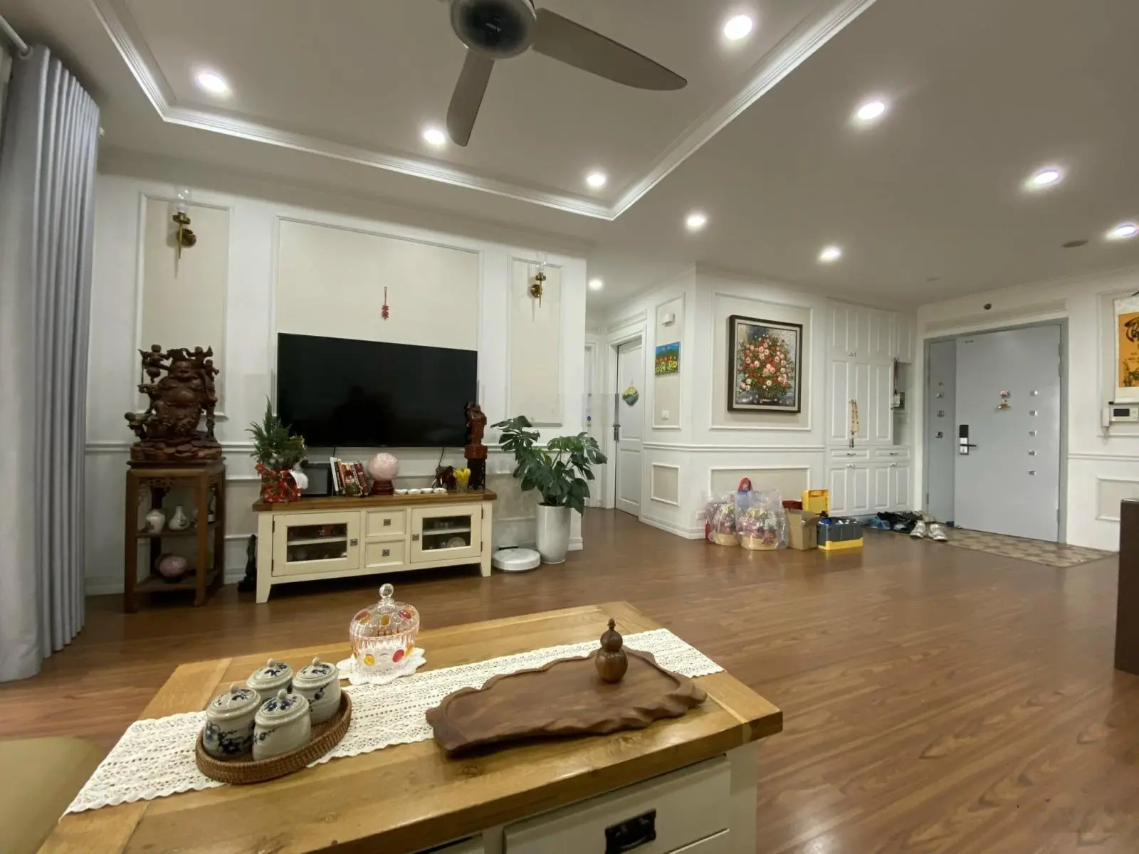 Chính chủ bán gấp căn 2 ngủ Golden Palace, Nam Từ Liêm, DT 86m2 Giá 4,5 tỷ ,Sẵn sổ Full nội thất