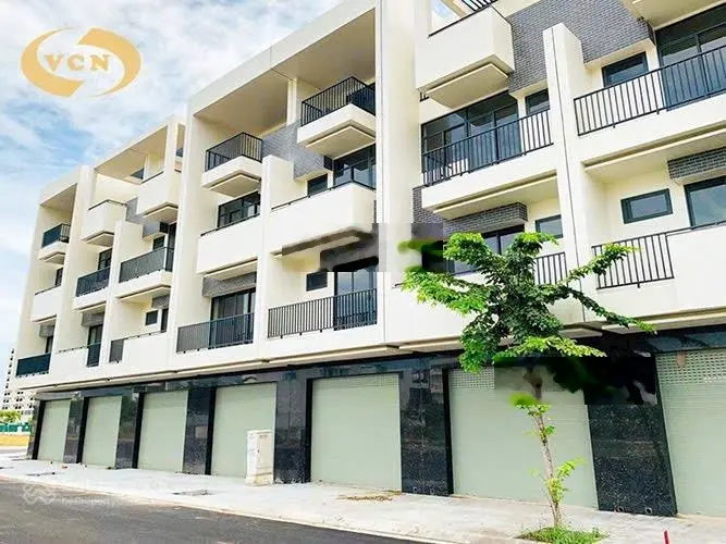 Em Nguyệt Nha Trang cần bán nhà kinh doanh đẹp và kiên cố tại khu đô thị Phước Long - Nha Trang