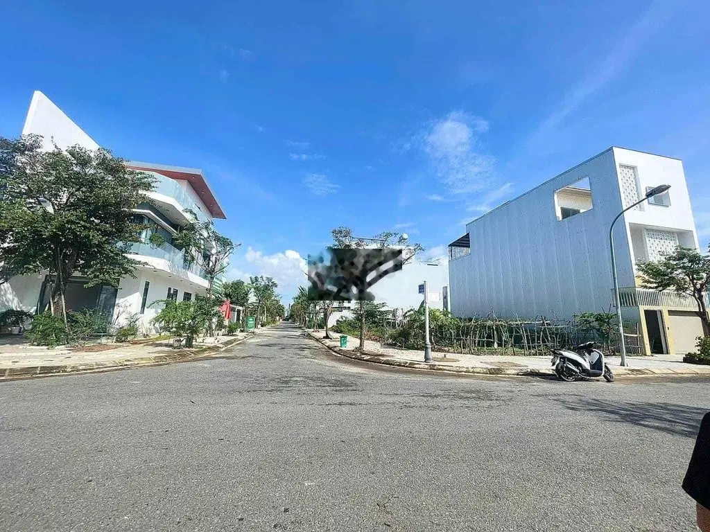Bán lô đất đẹp 111m2 đường 7m5 khu đô thị điện âm Dầu Khí- Hoà Quý