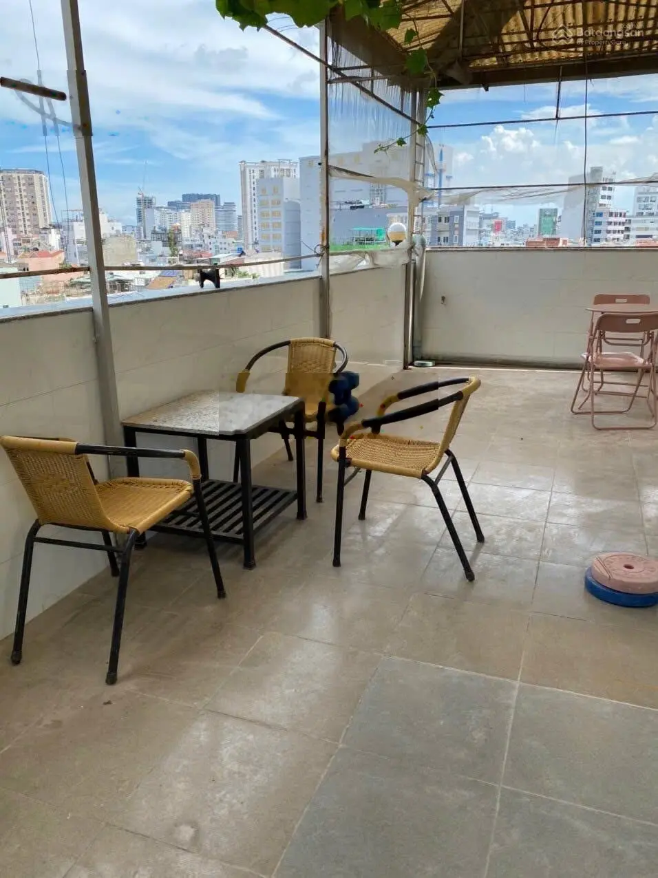 Bán CHDV 5 tầng, ngang 8m doanh thu 55tr, hẻm nhựa tải tránh 8m thông D2 nối dài 17.6 tỷ