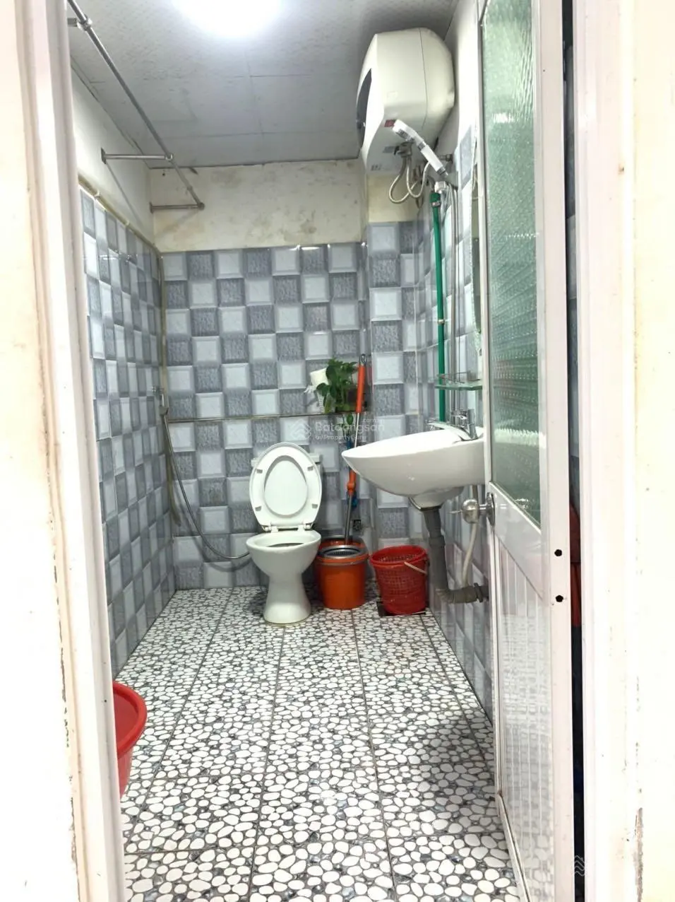 Bán nhà gác lửng 2PN ngay Vincom sông Hàn kiệt đường Ngô Quyền Thông Trần Hưng Đạo chỉ 2 tỷ 65