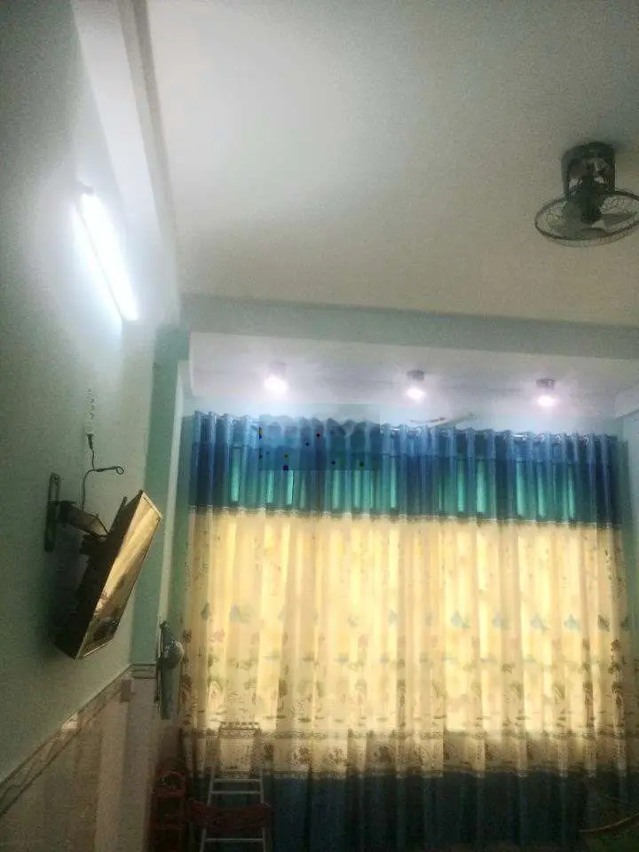 Nhà 2 tầng,P.Trung Mỹ Tây,DT:4 x 11 (CN: 45m2),nhà sạch đẹp chắc chắn