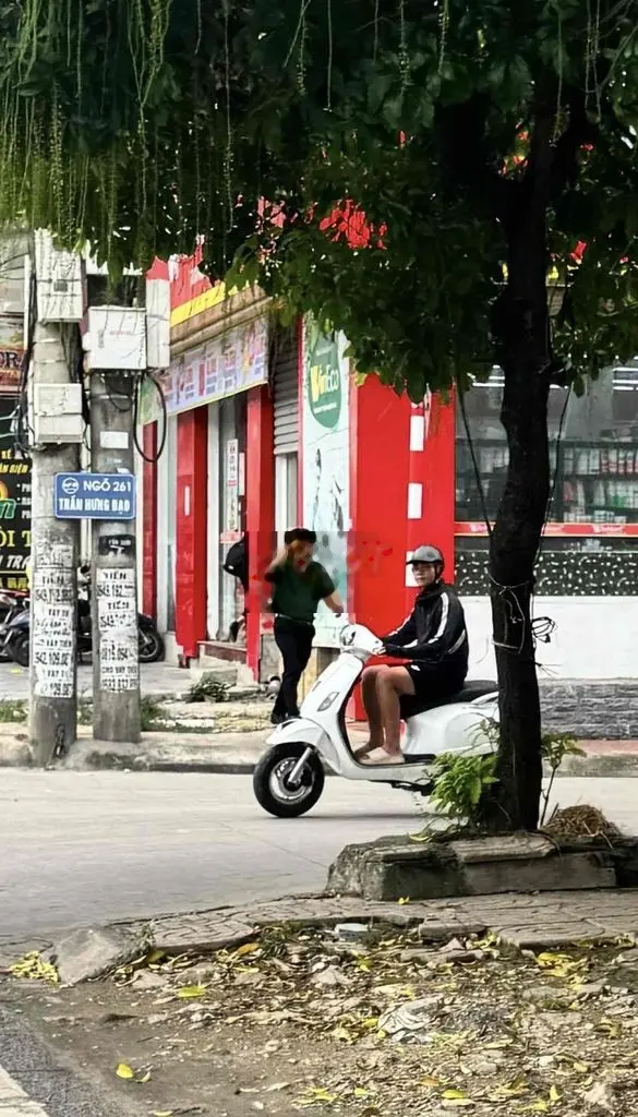 Chính chủ cầ