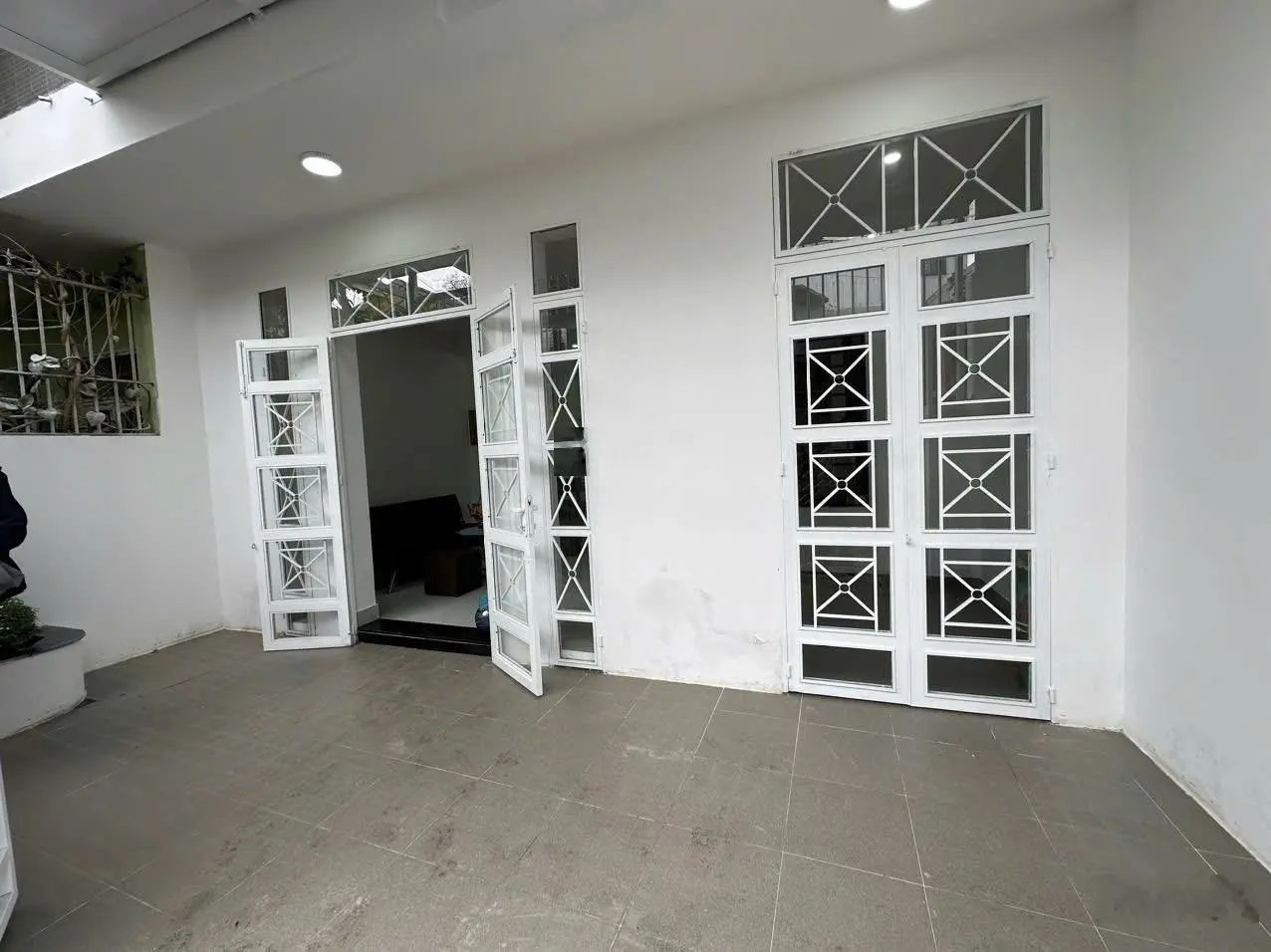 Nhà đẹp nằm ngay vị trí đẹp. Gần sông gần biển, gần trung tâm TP Đà Nẵng