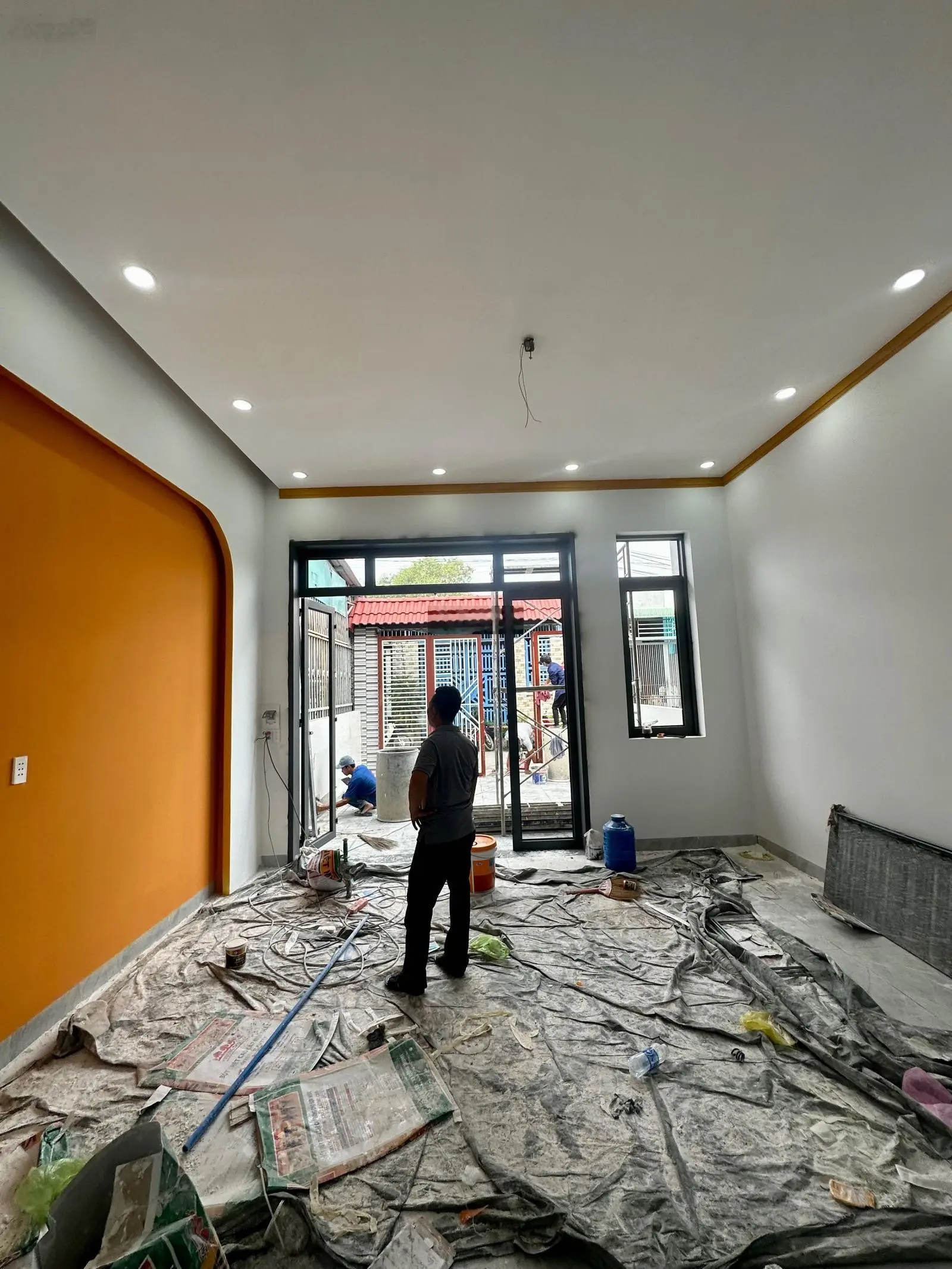 Cần bán căn nhà gần chợ Quang Thắng, nhà mới xây bao đẹp, sổ riêng giá cực rẻ 1tỷ990. Hỗ trợ vay