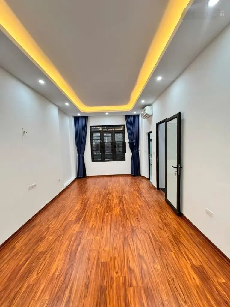 Tô Hiệu! Cầu Giấy, 1 nhà ra phố, full nội thất, hiếm nhà bán, xem là thích!