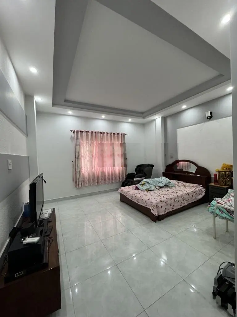 Bán Mặt tiền kinh doanh quận 8,4 tầng ,ngang 5,3 nở hậu,đường dương bá trạc, giá 11,950 tỷ (TL)