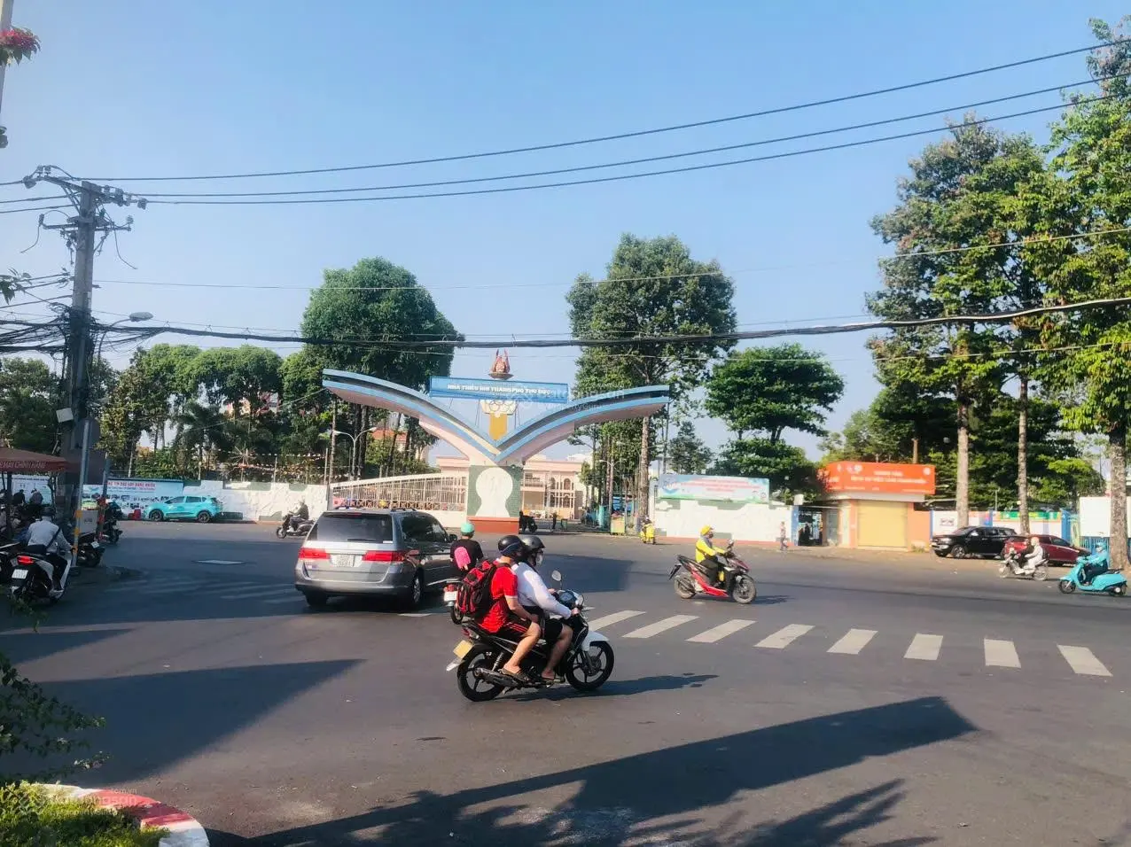 Mtkd đặng văn bi sẵn thu nhập 45tr/t hđ 3 năm- chỉ 26 tỷ- lh ngay.