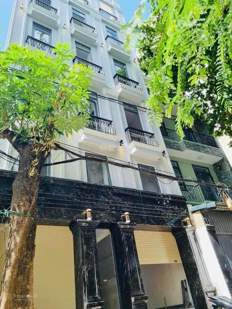 Bán CHDV HĐ thuê khoán 360triệu/tháng 7.3x33m hầm trệt 5 tầng thang máy full NT có hệ thống PCCC