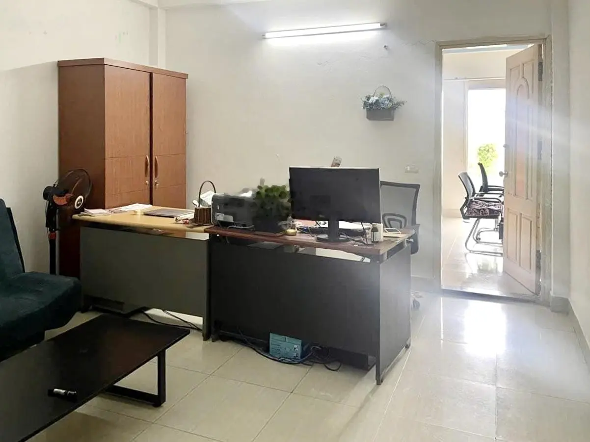 [ Bán nhà Ngọc Thuỵ ] Sẵn nhà 4 tầng, đường ô tô , mặt tiền hơn 4m , sân rộng