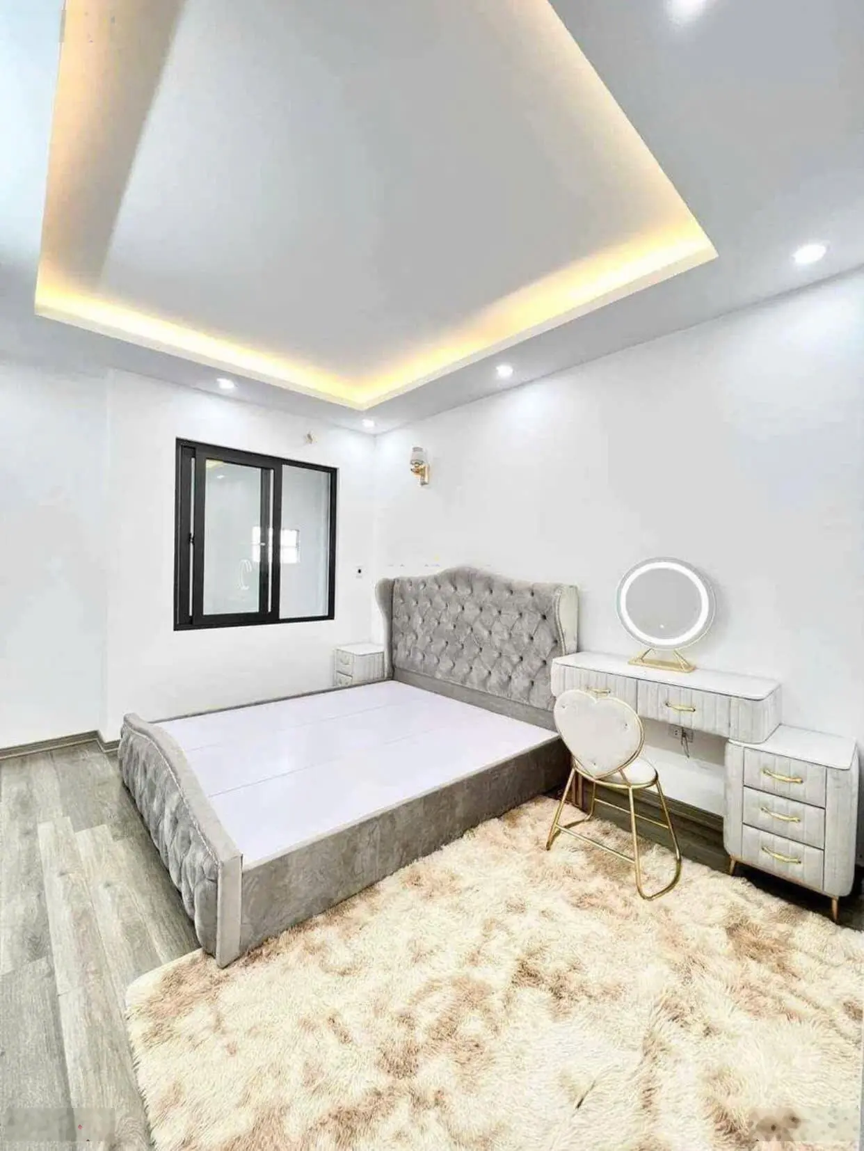 Bán Gấp Căn Nhà Đ.Số 2 HBP Thủ Đức Với 2 Tỷy 990 Có Ngay Căn Nhà HXH 52m2 SHR 1T2L4PN Full Nội Thất