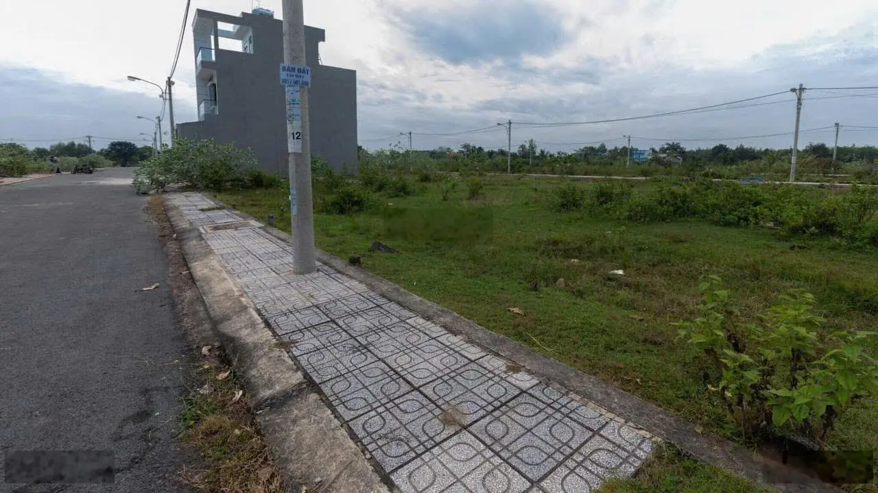 Hiếm có khó tìm! Bán đất 120m2/600tr gần Vincom Plaza ở Đ. Hàm Nghi, P.5, Bạc Liêu, sổ hồng riêng