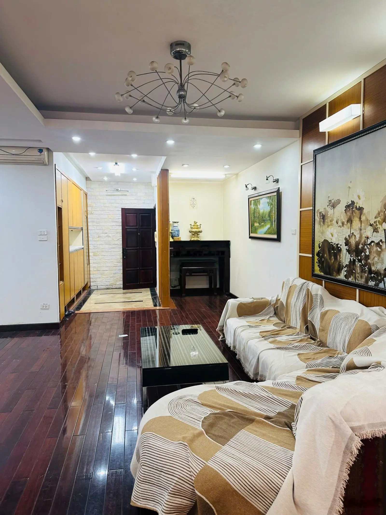 Bán căn hộ chung cư Vimeco II - Nguyễn Chánh, 9,83 tỷ vnđ, 151m2, 3 PN. LH 0934 593 ***