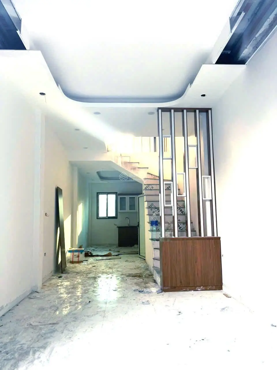 Bán căn S2 33m2x4T, 3.05 tỷ,ngay Đông La, cách Vàng Đai 4 300m