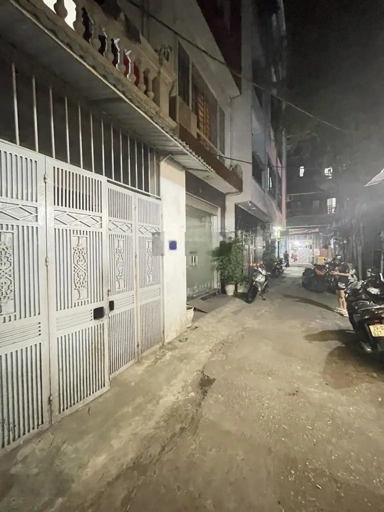 Bán nhà Phùng Khoang, ô tô vào nhà 4 tầng - 70m2 - MT 4m - 16 tỷ
