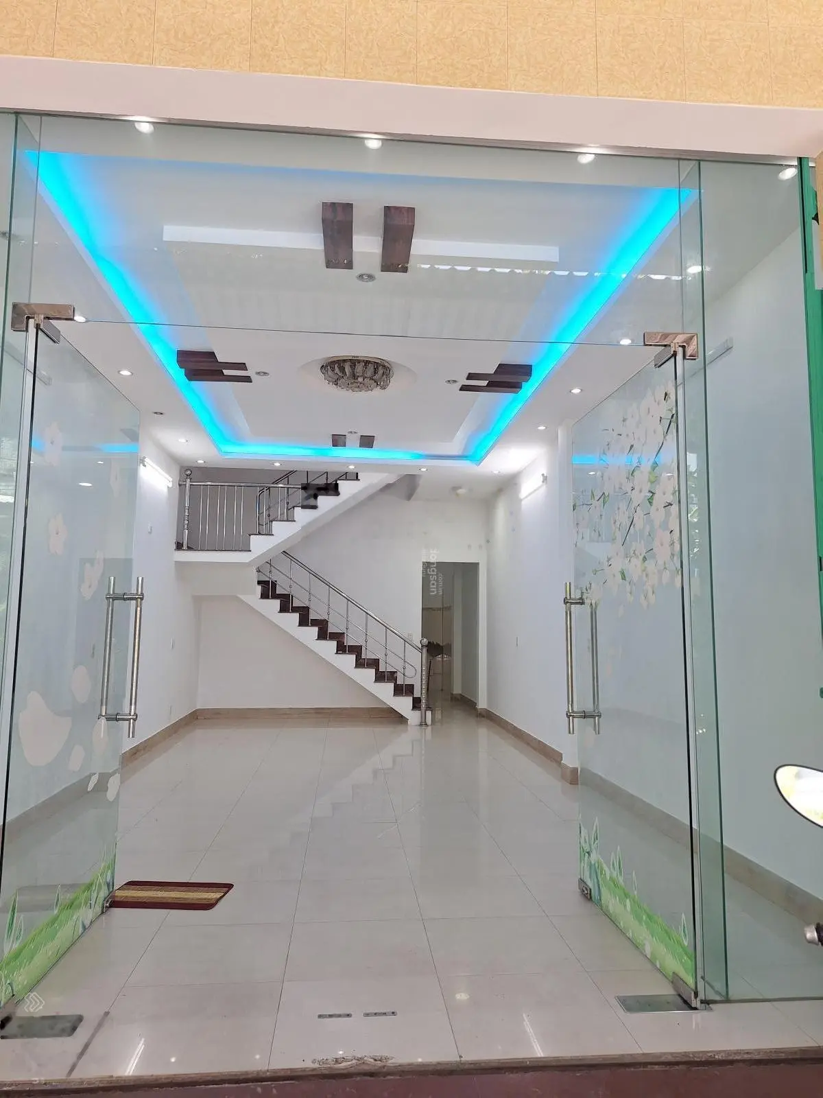 Bán nhà gần biển sạch đẹp giá đầu tư Hòa Minh 3