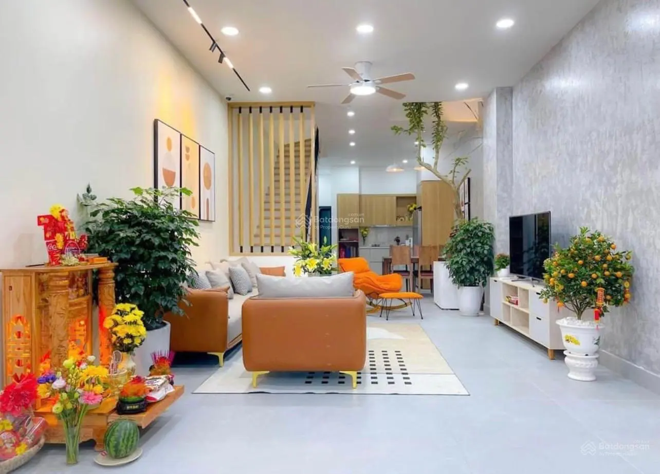 Bán nhà 3 lầu, 4 phòng ngủ, Đ. Nguyễn Hữu Cảnh, P22, Bình Thạnh, 3Tỷ5, DT 70m2, SHR, 0896 465 ***
