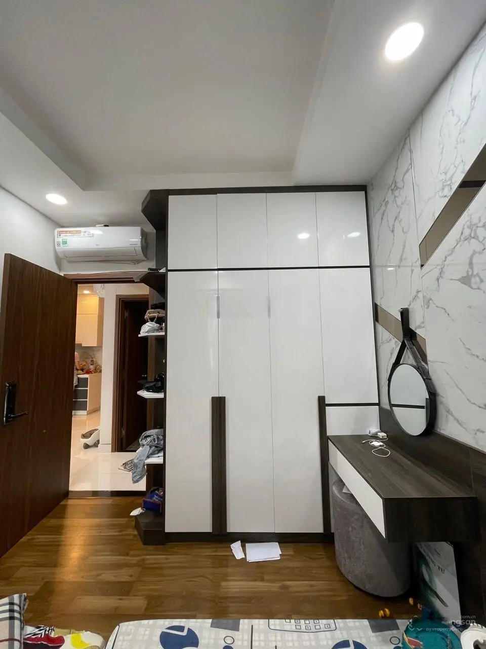Căn hộ đẹp nhất rẻ nhất The Pegasuite full nội thất 3PN bao vay ngân hàng