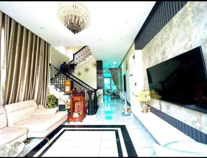 Bán biệt thự cao cấp khu dân cư nam long , gần hồ cảnh quan