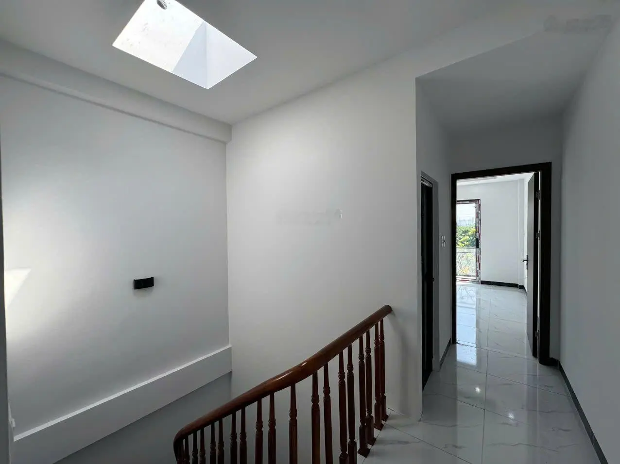 Bán nhà 50m2x3T, mặt kinh doanh, Oto tránh, 10 phút ra Penika