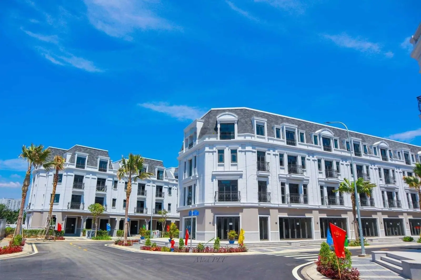 Bán gấp căn nhà phố góc 2 mặt tiền 160m2 Amelie Villa Phú Mỹ Hưng, chênh lệch nhẹ có thương lượng