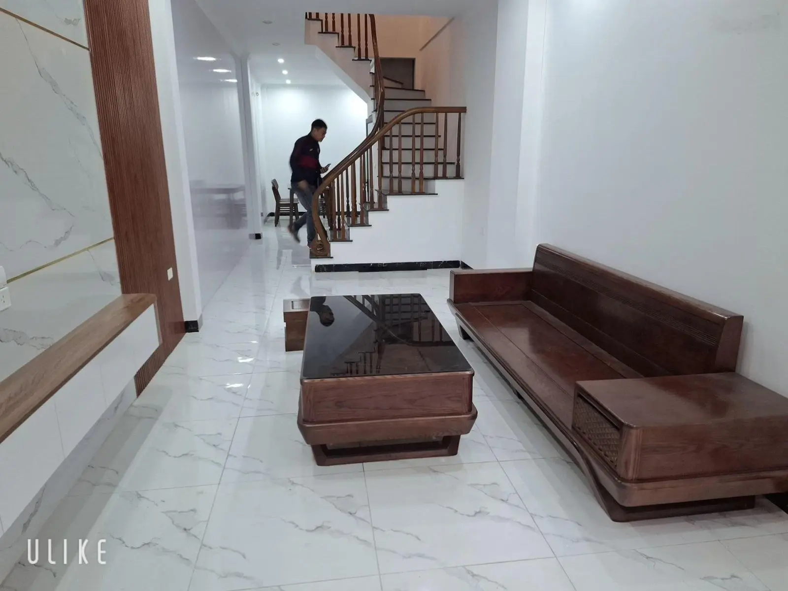 Bán nhà mới koong lô góc Long Biên full nội thất xịn - 200m trường QT bệnh viện Tâm - ở sướng