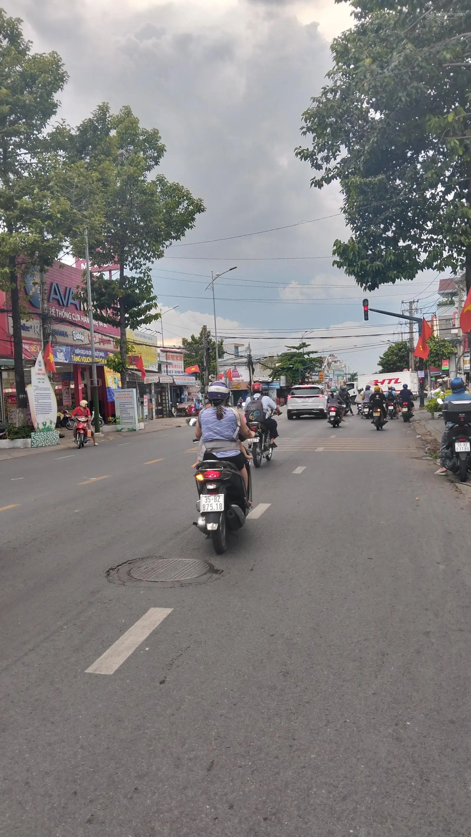Cần bán Gấp giá đẹp 2LẦU ,500m Ra chợ ngã tư Chiêu Liêu, trường học các cấp phường Tân Đông hiệp,..