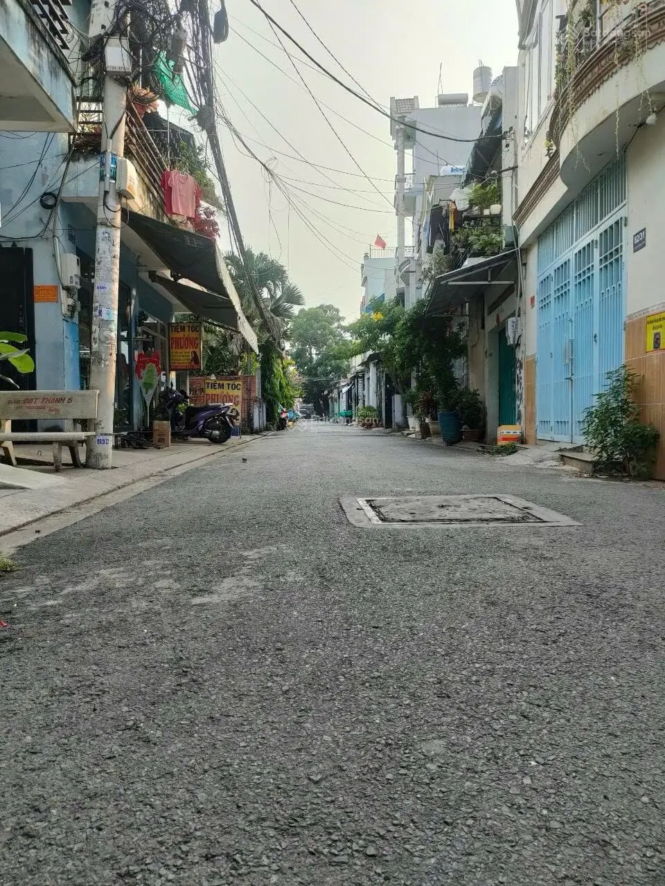 Bán nhà trọ Đ. Lê Văn Quới - BHHA - 6,2x18m, hẻm thông xe hơi tới cửa, gần bốn xã