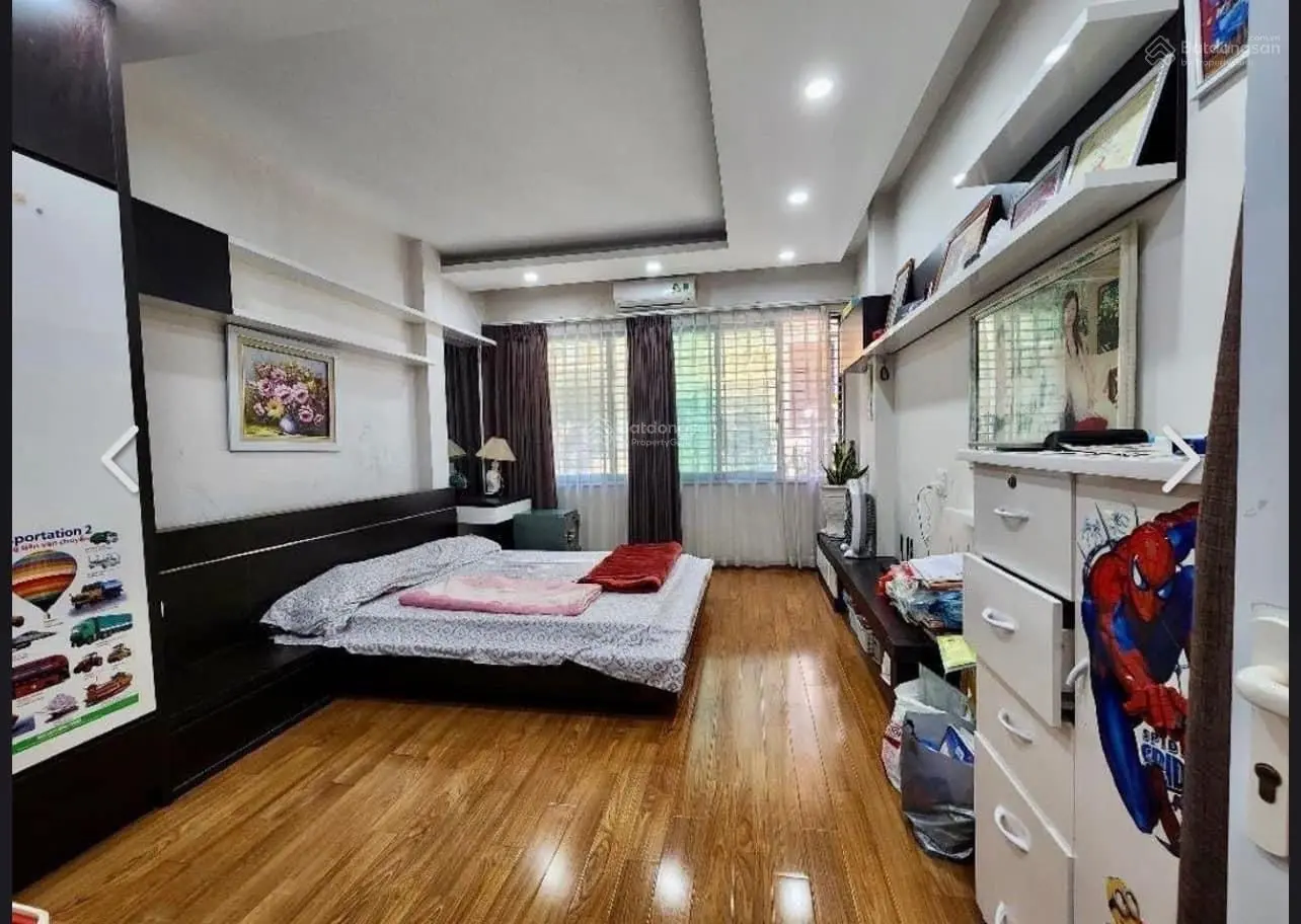 Phố vip! Hoàng Quốc Việt, Phân Lô, ô tô tránh, thang máy, kinh doanh, ở tuyệt vời, 65m2*5T