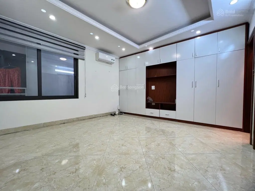 Bán nhà bồ đề - 10m ra ô tô thông- gần chợ, trường học : dt 35m² thiết kế: 5 tầng full nội