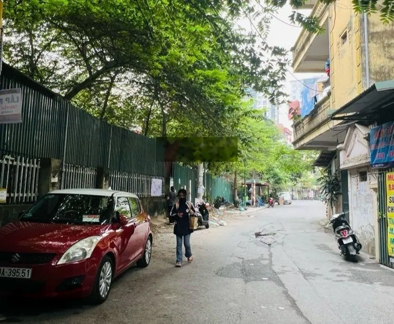 Nhà ngã tư Đại La, Trần Đại Nghĩa, ô tô tránh trước nhà, 50 m2, 4 tầng dân xây, chỉ 11 tỷ