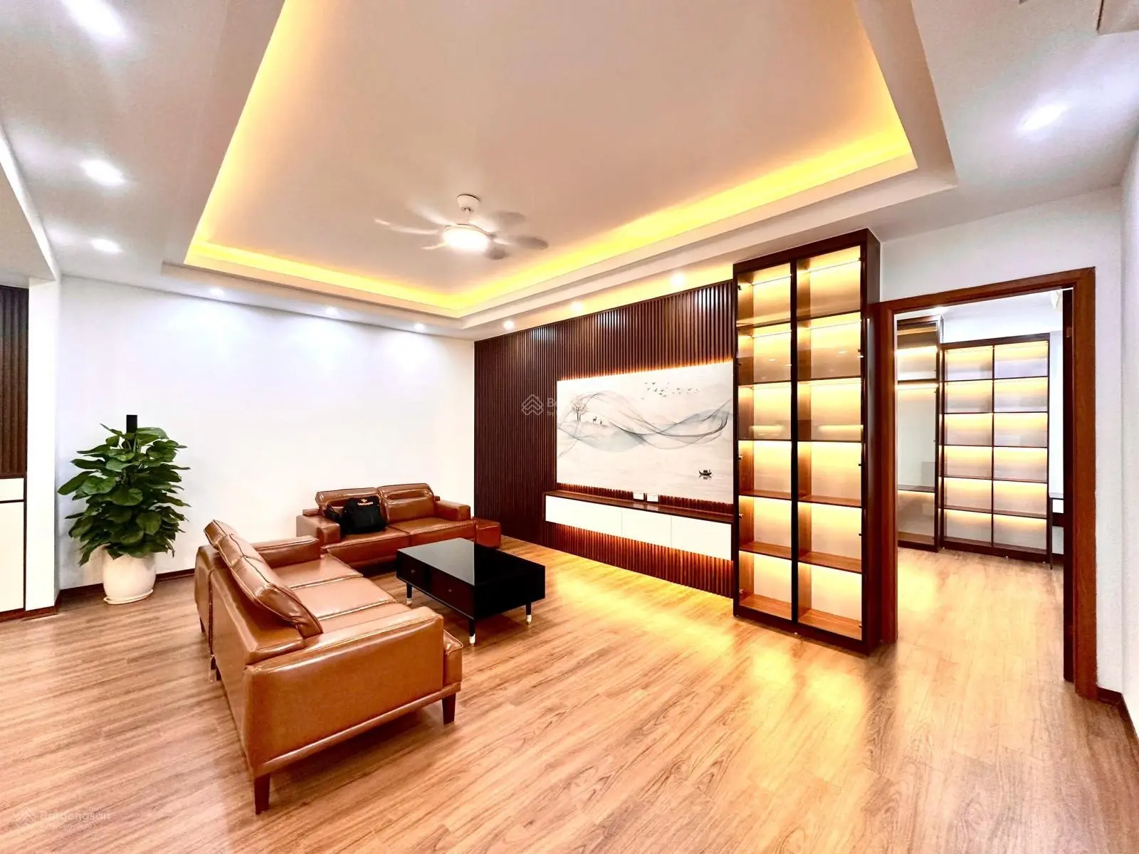 Giá Tốt Nhất ! Bán căn hộ 75m2 The Pride, thiết kế 2N nét căng, full nội thất, giá 3,85 tỷ, sẵn sổ