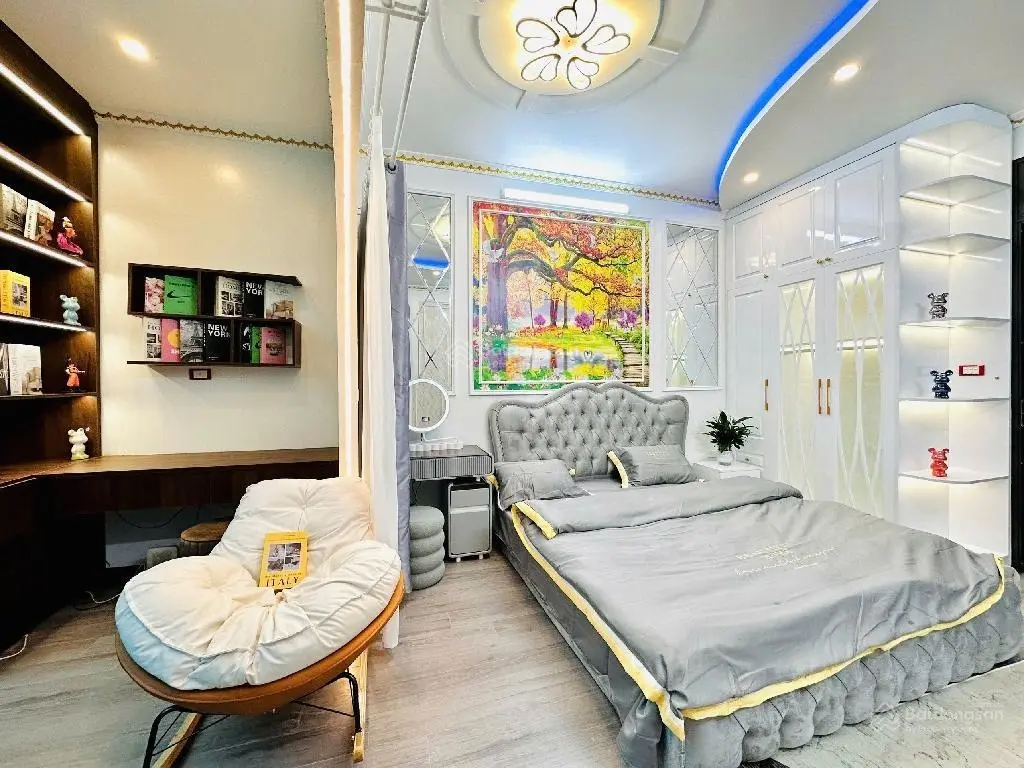 Nhà phố vip quận Hai Bà - ngõ ô tô thông - vị trí siêu đắc địa - kinh doanh - sổ đỏ chính chủ