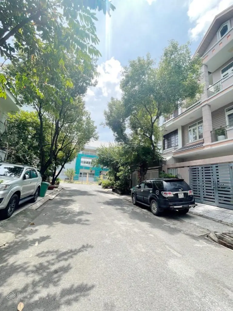 BIỆT THỰ NGANG 7M x 18M KDC TÂN PHONG QUẬN 7 CHỈ 21TY999...