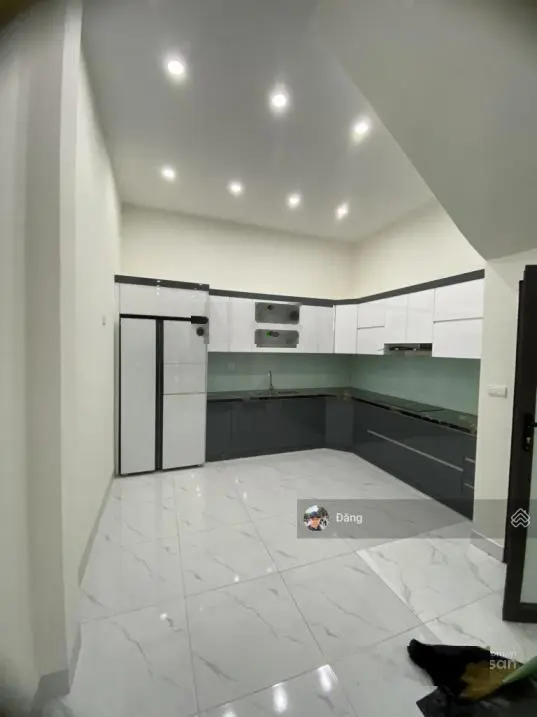 bán nhà SIÊU PHẨM, nhà LÔ GÓC - Ô TÔ Tránh . 33m2, 4T, MT 3,7m