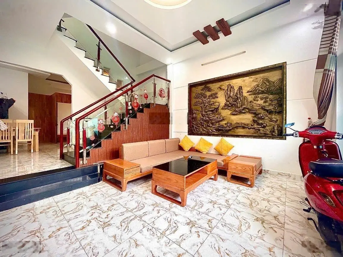 BÁN NHÀ - giá : 3tỷ4 Kiệt Lê Văn Hưu gần ngay Đại Học Kinh Tế - Diện tích : 65m 3 phòng ngủ