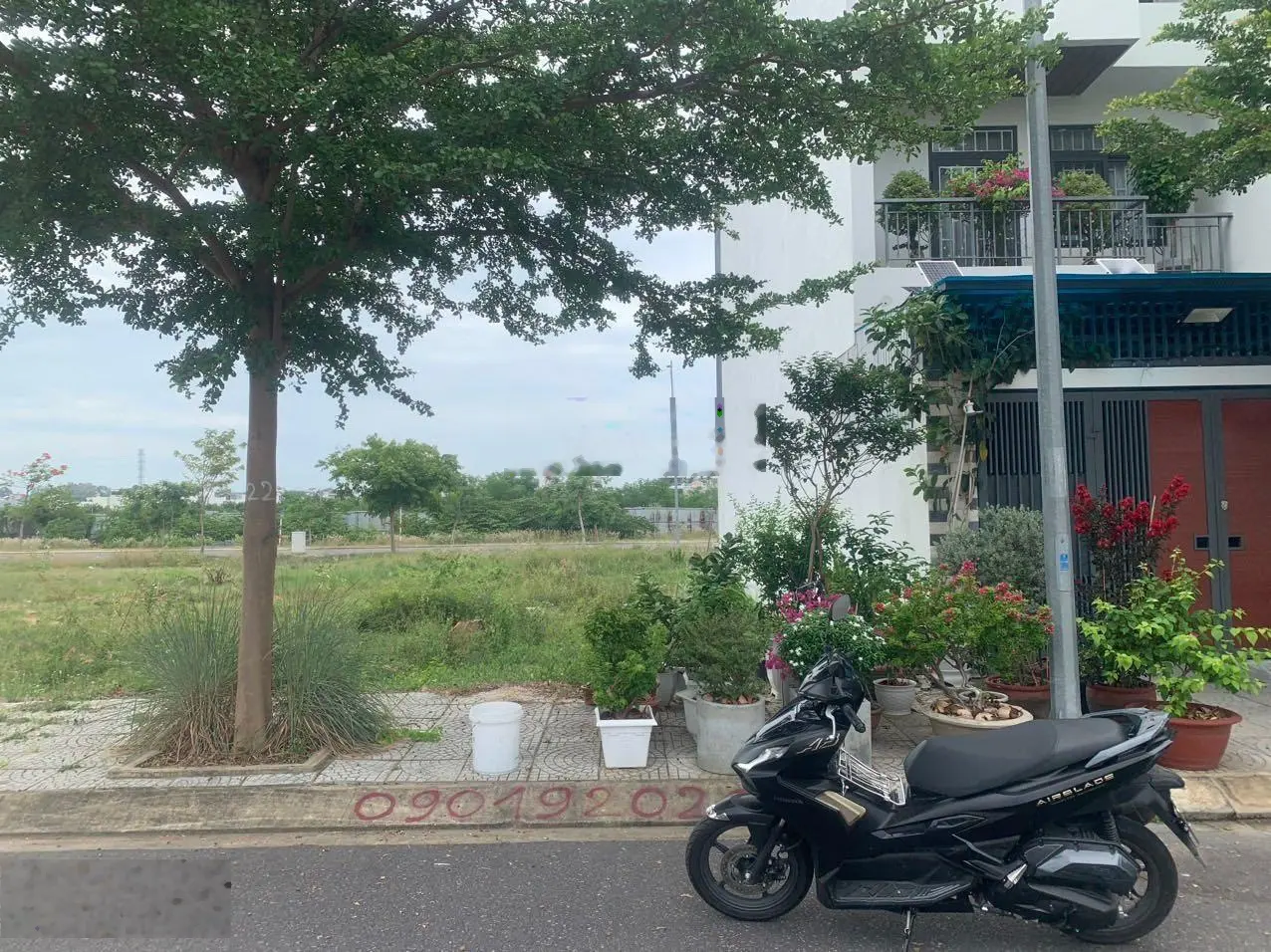 Lô gói 5 Thái Hưng đối diện công viên chỉ 32.5tr/m2 bao cọc