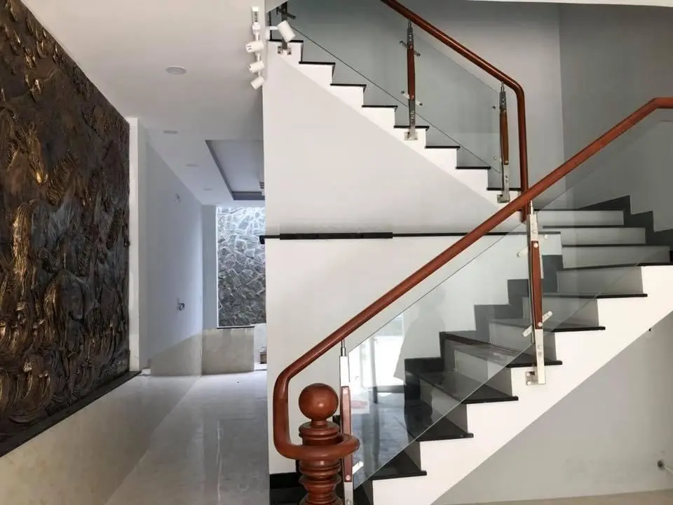 Bán nhà khu Bình Phú, MT đường Chợ Lớn, P.11, Q.6, DT 4.5 x 18m, nhà 3.5 tấm, giá 12.7 tỷ.
