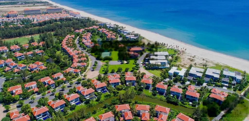 Bán gấp căn biệt thự Ocean Villas 5sao ven biển Đà Nẵng, 600m hồ bơi sân vườn ĐÃ CÓ SỔ giá chỉ 2xtỷ