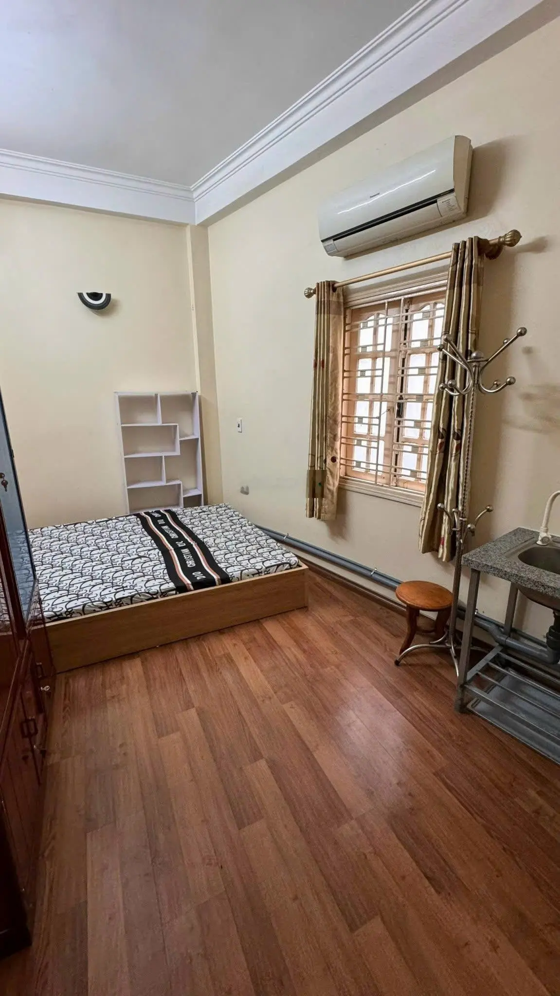 Cần bán nhà riêng giá 8,6 tỷ VND tại Mỹ Đình 2, Hà Nội 44m2x5tang.o tô lùi cửa
