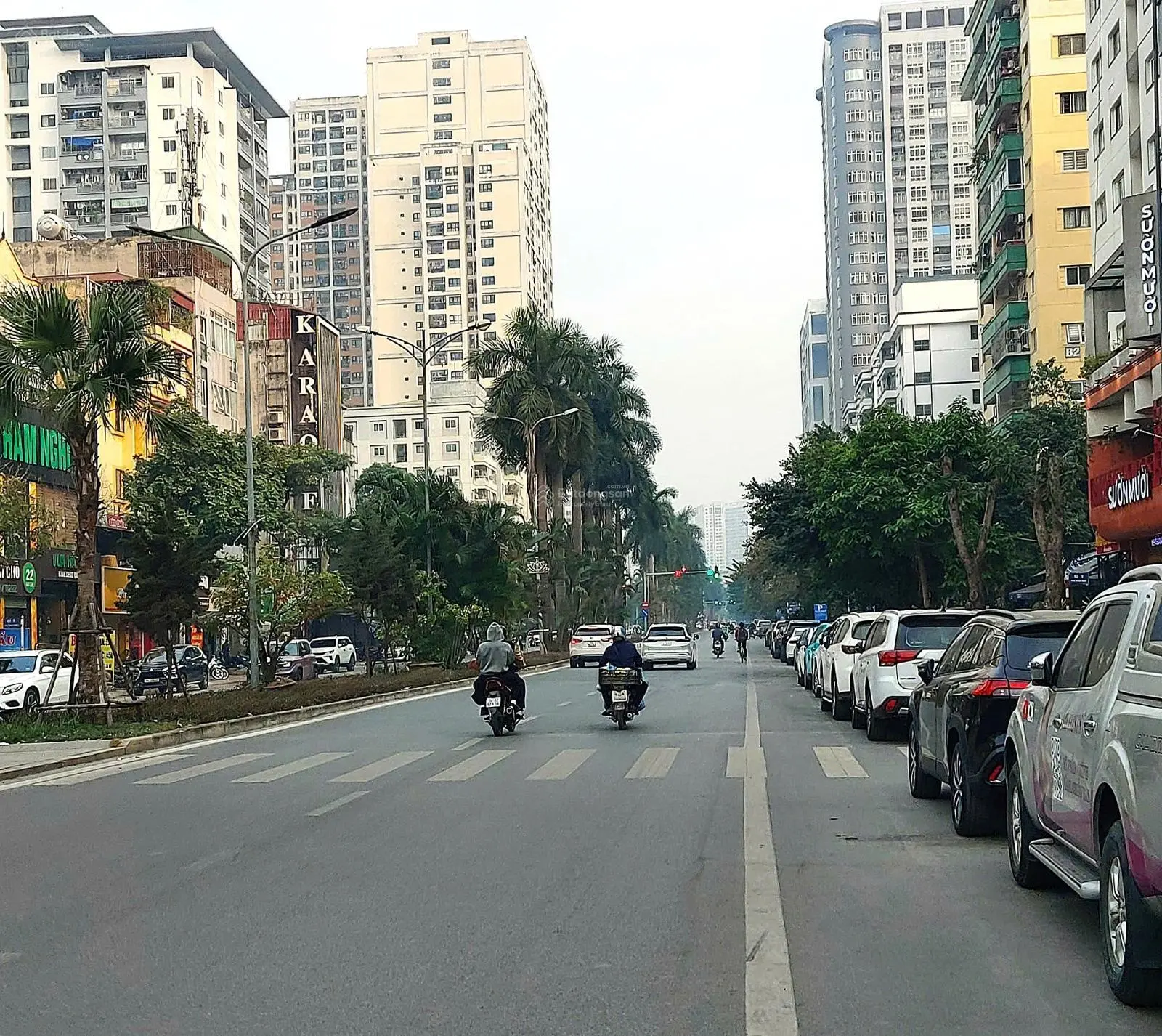 Nhà đẹp Hàm Nghi 40M*MT5,4m, ô tô , cạnh chợ ,gần trường , gần vin, giá êm
