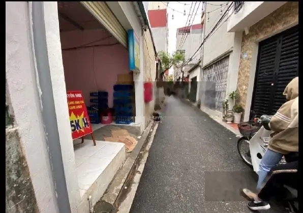 Bán nhà c4 .trâu quỳ/8.8 tỷ/81.5m2/3.5mt/ô tô thông/phố sầm uất