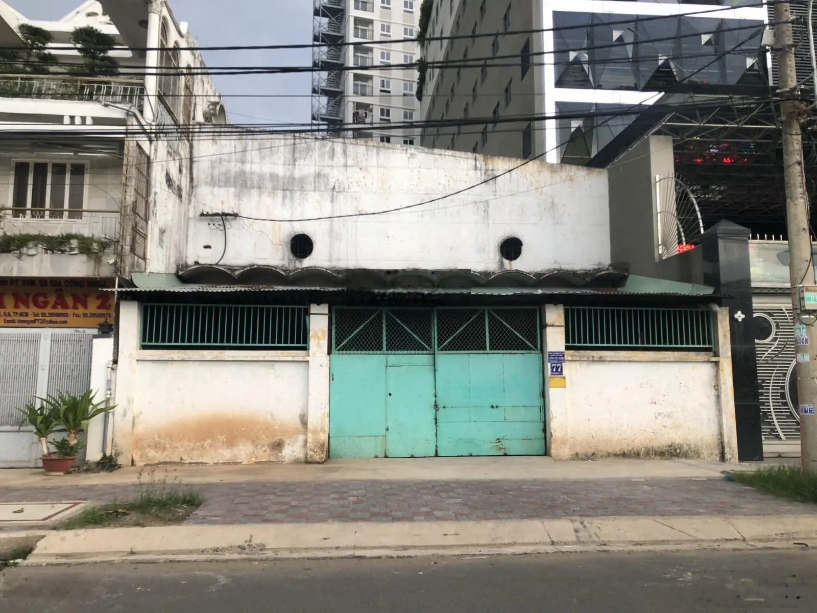 101 triệu/m2 mua nhà 2 mặt tiền trước sau - 7.8x21m vuông vắn, cấp 4 tiện xây mới - 15.9 tỷ TL