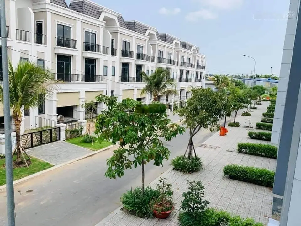 Nhà bán sổ hồng hoàn công dự án Bella Villa Đức Hoà