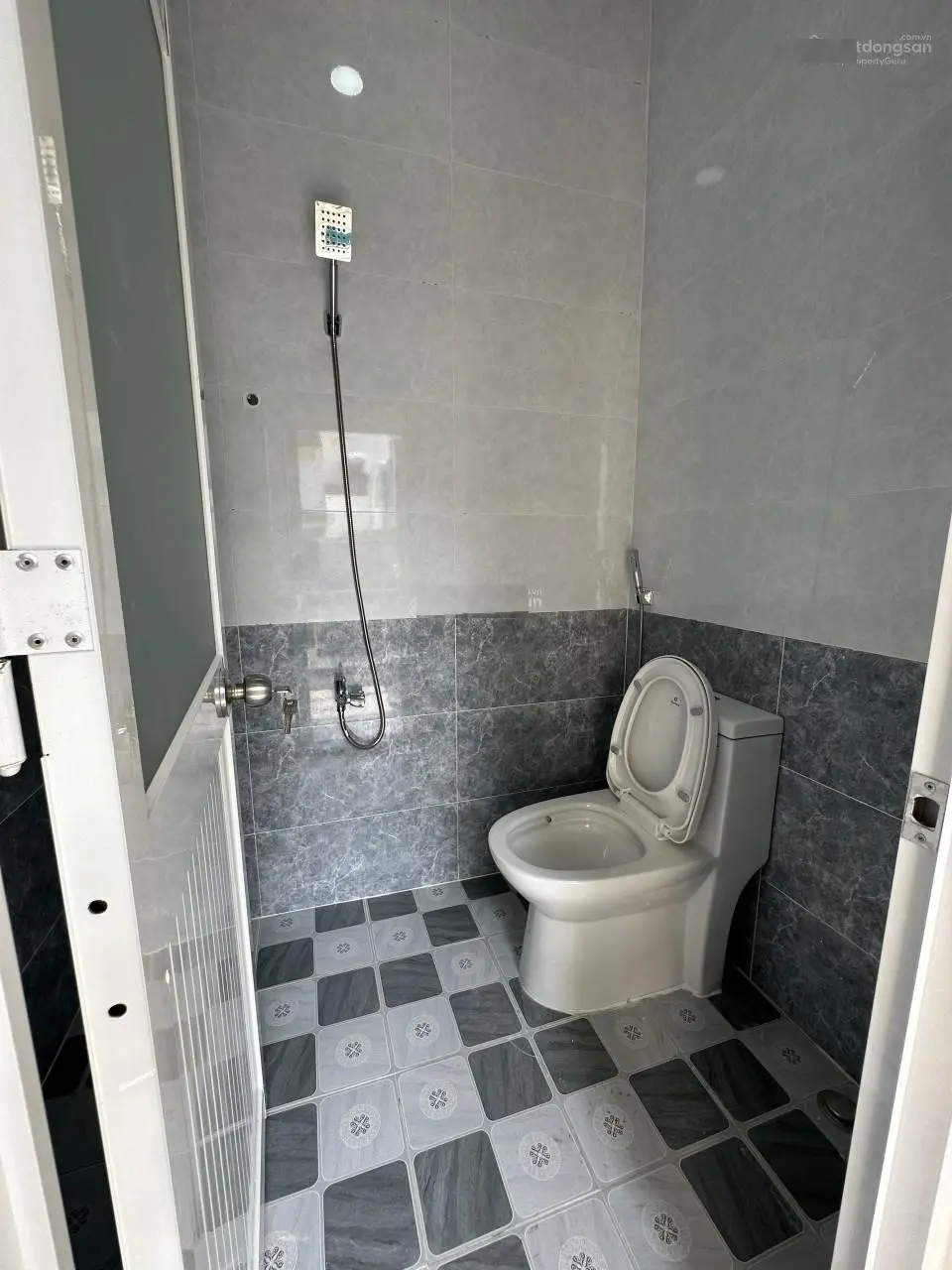 Chỉ 15.5 tỷ sở hữu ngay nhà MT Lê Hồng Phong, P. 1, Quận 10.